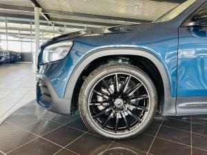 Mercedes-Benz GLB GLB220d 4Matic AMG Line - Image 6