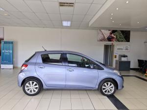 Toyota Yaris 5-door 1.3 XS - Image 8