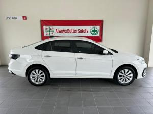 Volkswagen Polo sedan 1.6 Life manual - Image 6