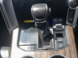 Toyota Land Cruiser 300 3.5T ZX - Image 12