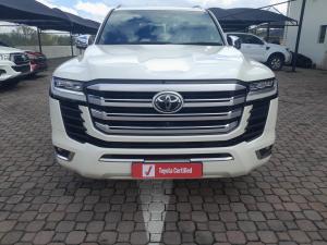 Toyota Land Cruiser 300 3.5T ZX - Image 4
