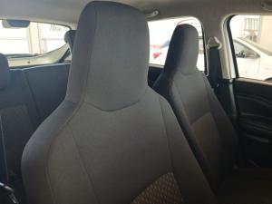 Toyota Vitz 1.0 XR AMT - Image 18
