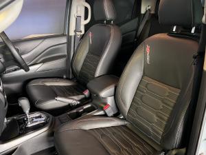 Nissan Navara 2.5DDTI PRO-4X 4X4 automatic D/C - Image 11