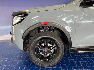 Nissan Navara 2.5DDTI PRO-4X 4X4 automatic D/C - Image 6
