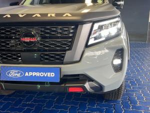 Nissan Navara 2.5DDTI PRO-4X 4X4 automatic D/C - Image 8