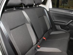 Volkswagen Polo hatch 1.0TSI Life manual - Image 13