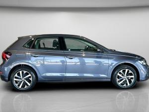 Volkswagen Polo hatch 1.0TSI Life manual - Image 4