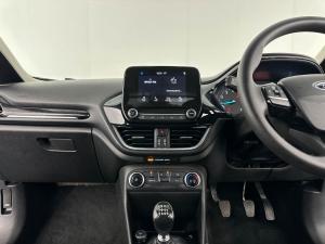 Ford Fiesta 1.0 Ecoboost Trend 5-Door - Image 19