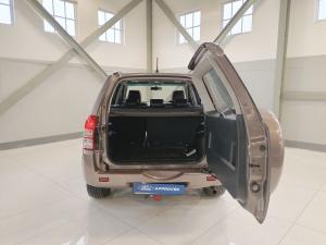 Suzuki Grand Vitara 2.4 Summit auto - Image 13