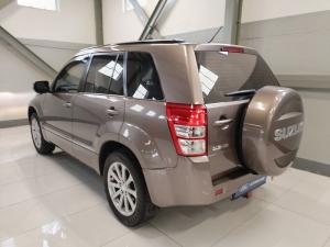 Suzuki Grand Vitara 2.4 Summit auto - Image 7