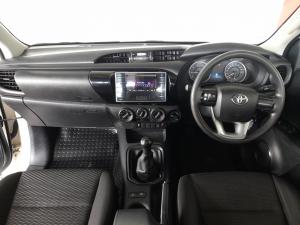 Toyota Hilux 2.4GD-6 4x4 SRX - Image 18