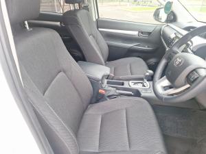 Toyota Hilux 2.8GD-6 48V double cab Raider - Image 22