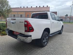 Toyota Hilux 2.8GD-6 48V double cab Raider - Image 4