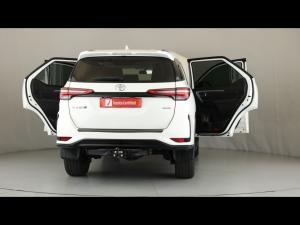 Toyota Fortuner 2.4GD-6 4x4 - Image 9