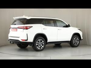 Toyota Fortuner 2.4GD-6 4x4 - Image 2