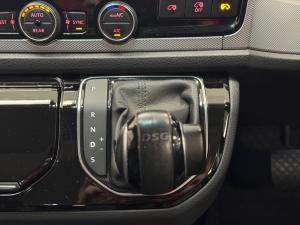 Volkswagen Caravelle 2.0BiTDI Highline - Image 11