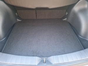 Toyota Corolla Cross 1.8 XR - Image 21