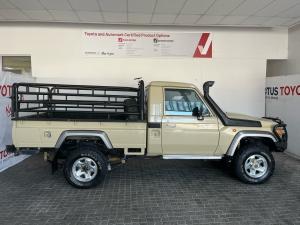 Toyota Land Cruiser 79 4.2D single cab - Image 4