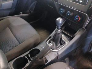 Toyota Corolla Quest 1.8 Plus manual - Image 11