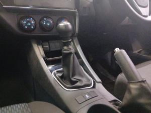 Toyota Corolla Quest 1.8 Plus manual - Image 12