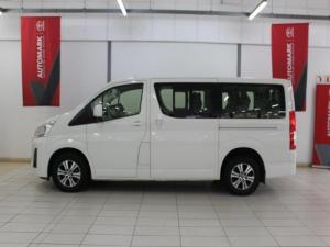 Toyota Quantum 2.8 GL 11 Seat - Image 2