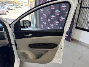 Renault Triber 1.0 Prestige / Intens - Image 15