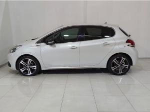 Peugeot 208 1.2T GT Line auto - Image 2