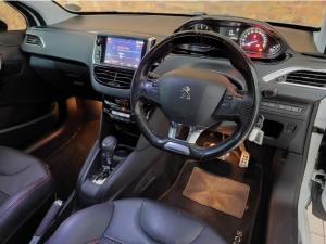 Peugeot 208 1.2T GT Line auto - Image 6