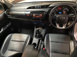 Toyota Hilux 2.4GD-6 double cab 4x4 SR - Image 10
