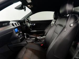 Ford Mustang 5.0 GT automatic - Image 10