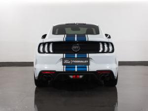 Ford Mustang 5.0 GT automatic - Image 6