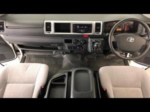 Toyota Hiace 2.5D-4D bus 14-seater GL - Image 6