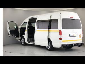 Toyota Hiace 2.5D-4D bus 14-seater GL - Image 10