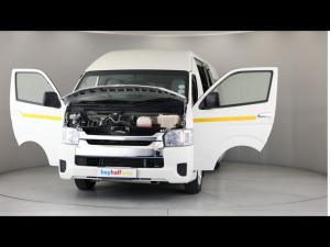 Toyota Hiace 2.5D-4D bus 14-seater GL - Image 13