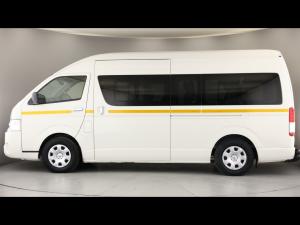 Toyota Hiace 2.5D-4D bus 14-seater GL - Image 17