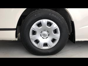 Toyota Hiace 2.5D-4D bus 14-seater GL - Image 19