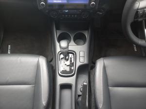 Toyota Hilux 2.8GD-6 double cab 4x4 Raider auto - Image 12