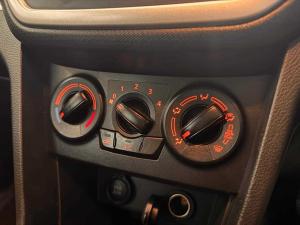 Toyota Urban Cruiser 1.5 Xi - Image 17