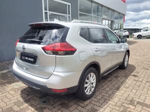 Nissan X-Trail 2.5 4x4 Acenta Tech - Image 4