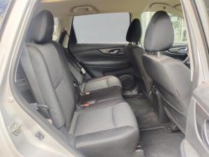 Nissan X-Trail 2.5 4x4 Acenta Tech - Image 8