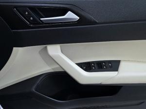 Volkswagen Polo 1.6 - Image 24