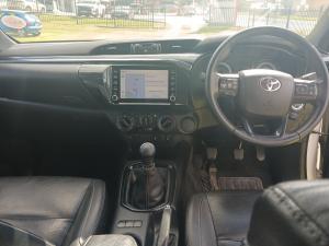 Toyota Hilux 2.8GD-6 Xtra cab Legend 50 - Image 6