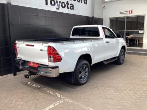 Toyota Hilux 2.4GD-6 single cab Raider manual - Image 2