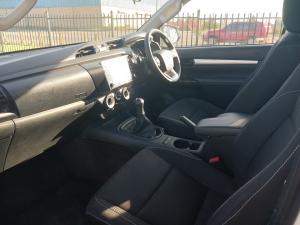 Toyota Hilux 2.4GD-6 Xtra cab Raider manual - Image 9