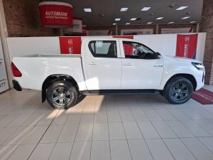 Toyota Hilux 2.4GD-6 double cab Raider auto - Image 3