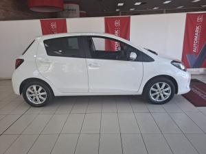 Toyota Yaris 1.3 auto - Image 3