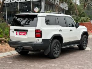 Toyota Land Cruiser Prado 2.8GD VX-R - Image 2