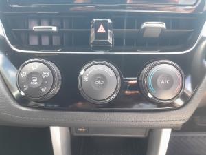 Toyota Corolla Cross 1.8 Xi - Image 14