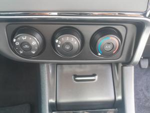 Toyota Corolla Quest 1.8 Plus manual - Image 15