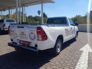 Toyota Hilux 2.0 single cab S - Image 3